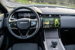 Recenze modernizovaného prémiového crossoveru Range Rover Velar fotografie 6