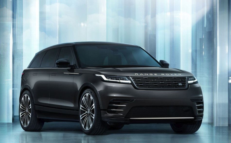 Recenze modernizovaného prémiového crossoveru Range Rover Velar