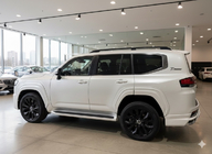Toyota Land Cruiser 300 2021– Rozšiřující lemy blatníků VXR Bílá barva fotografie 2