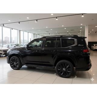 Rozšiřující lemy blatníků VXR Toyota Land Cruiser 300 2021– fotografie 3