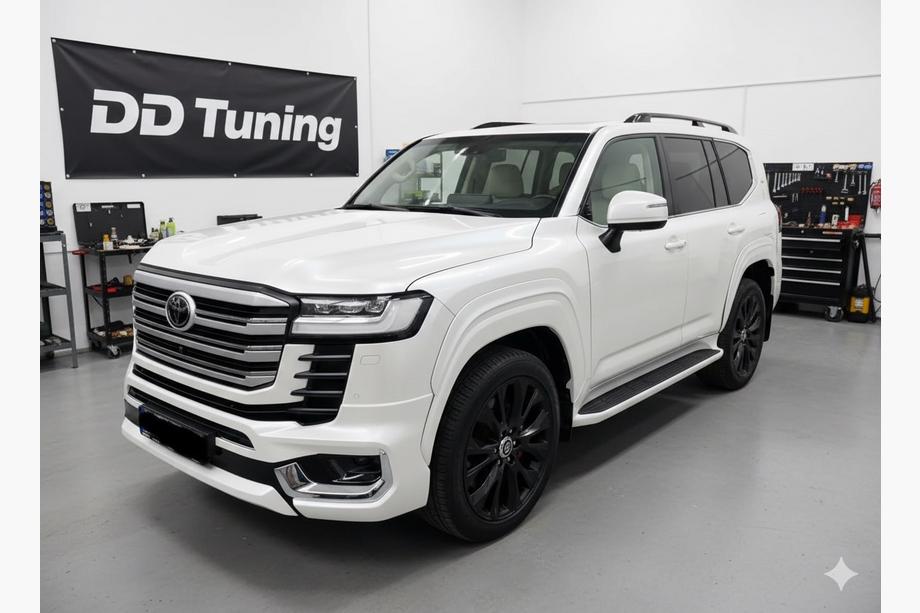 Toyota Land Cruiser 300 2021– Rozšiřující lemy blatníků VXR Bílá barva Image