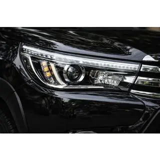 Přední světlomety OEM V2 2015-2019 (pro xenonovou výbojku nebo LED, 2 ks) fotografie 1