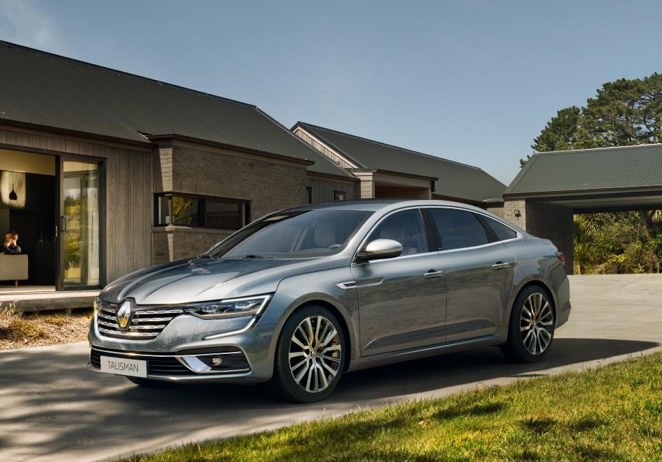 Test sedanu Renault Talisman: facelift první generace