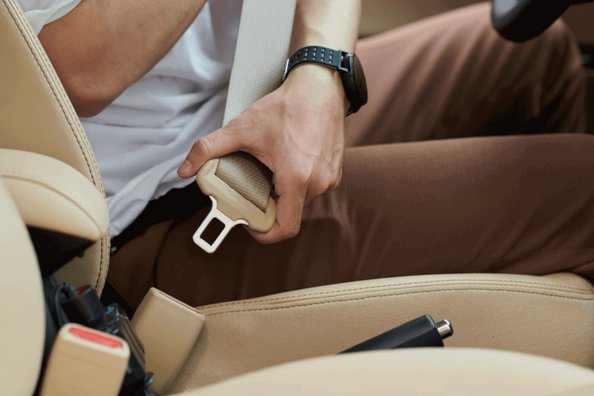 Proč je důležité připoutat se bezpečnostním pásem
