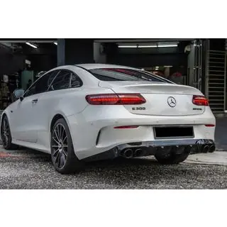 Zadní difuzor Black s černými koncovkami (design AMG53) fotografie 1