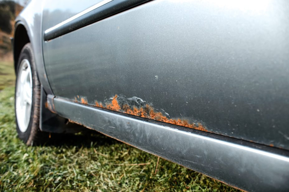 Vyplatí se koupit auto s korozí karoserie?