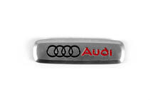 Audi Hliníkový štítek na autokoberce (1 ks) fotografie 2