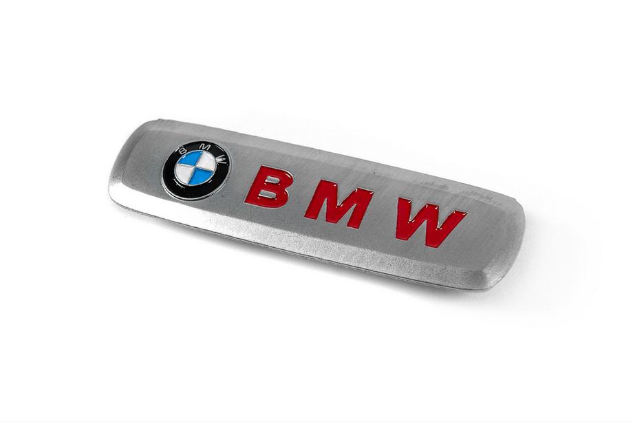 BMW Hliníkový štítek na autokoberce (1 ks) Fotografie 1
