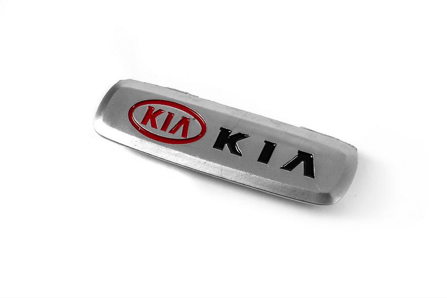 KIA Hliníkový štítek na autokoberce (1 ks) Fotografie 1