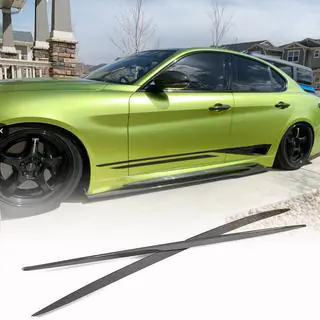 Boční prahy V1 (pro Base/Sport, karbon) Alfa Romeo Giulia 2016–2022 fotografie 1