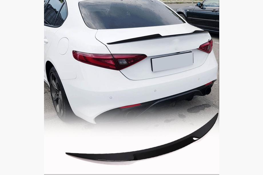 Alfa Romeo Giulia 2016–2022 Spoiler V1 (plast) Fotografie 1