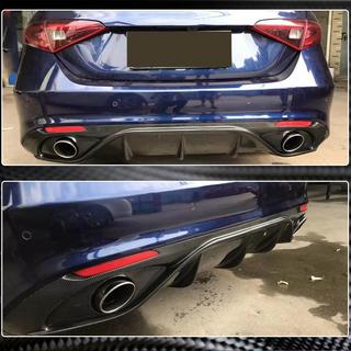 Difuzor zadního nárazníku s koncovkami V2 (pro Base, karbon) Alfa Romeo Giulia 2016–2022 fotografie 4
