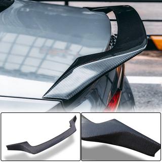 Spoiler V8 (pro sedan, karbon) fotografie 1