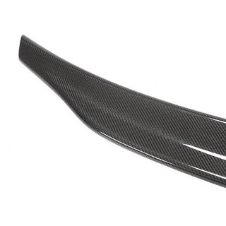 Spoiler V4 (pro sedan, karbon) fotografie 2