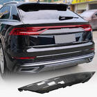 Audi Q8 2018– Lišta nad SPZ (2019-2022, karbon) fotografie 1
