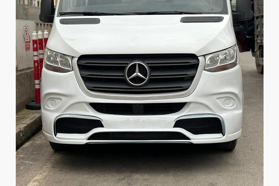 Mercedes Sprinter W907/W910 2018– Lip spoiler předního nárazníku V2 (k lakování) Image