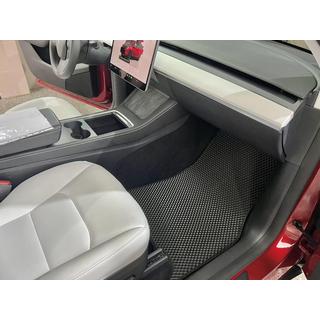 Autokoberce EVA (2020-2024, černé) Tesla Model Y 2020– fotografie 2