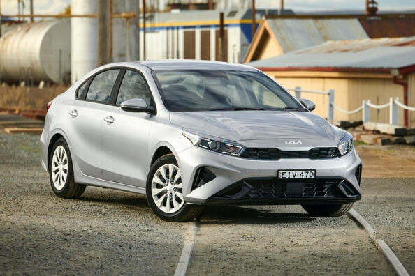 Modernizovaný sedan KIA Cerato IV generace