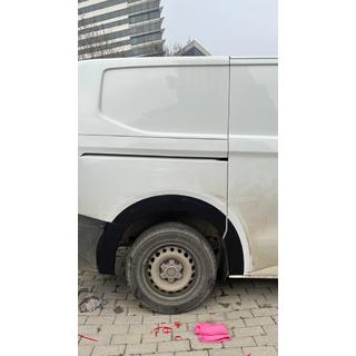 Široké lemy blatníků (4 ks, černé) fotografie 3