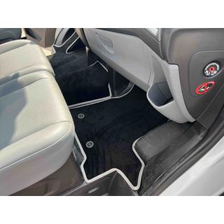 Textilní autokoberce Premium (přední, černé) Ford Custom 2013–2022 fotografie 1