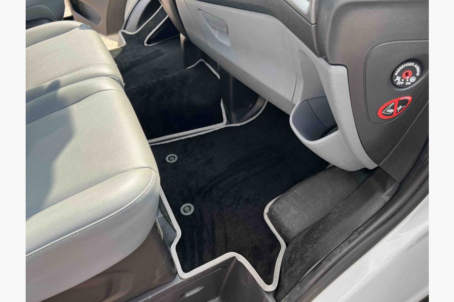 Ford Custom 2013–2022 Textilní autokoberce Premium (přední, černé) Image