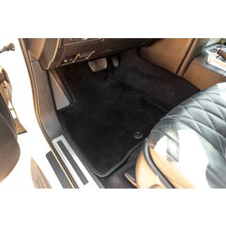 Textilní koberce do interiéru Premium V-2 (2012-2021, černé) Toyota Land Cruiser 200 2007–2021 fotografie 1