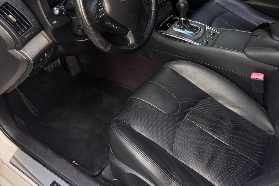 Infiniti G25/G35/37 (V36/CV36) 2006–2015 Textilní autokoberce Premium (G37 X, SD, černé) Image