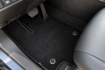 Toyota Rav 4 2019–2025 Textilní autokoberce Premium (černé) fotografie 1