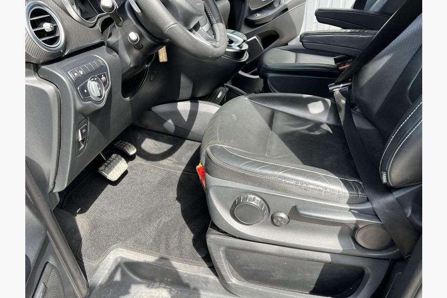 Mercedes Vito/V-class W447 2014– Textilní autokoberce Classic V-class, ExtraLong, 2 boční (pouze osobní odběr, sada do celého interiéru, černé) Image
