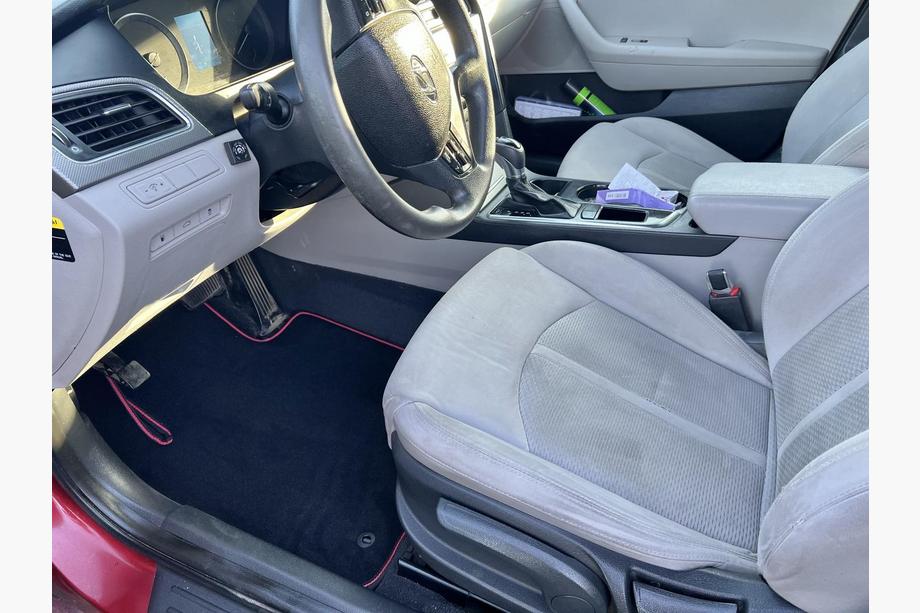Hyundai Sonata LF 2014–2019 Textilní koberce Classic (SD, černé) Image