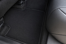 Toyota Rav 4 2019–2025 Textilní autokoberce Classic (černé) fotografie 2