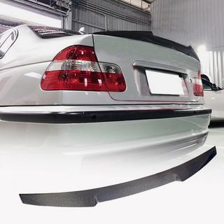 Spoiler ve stylu M4 (pro sedan, karbon) fotografie 1