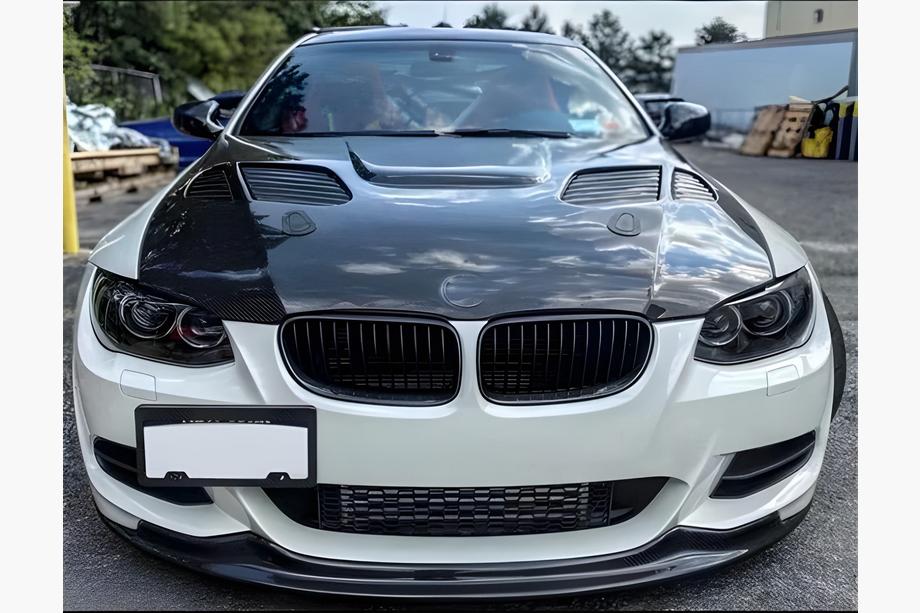 BMW řada 3 E92/E93 2006–2013 Přední lip spoiler na nárazník RK-Style (pro 2010-2012 M-Sport, karbon) Fotografie 2