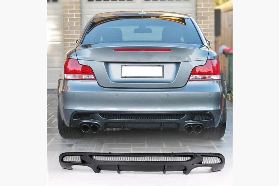 BMW řada 1 E81/E82/E87/E88 2004–2011 Difuzor zadního nárazníku V2 (pro E82/E88 M-Sport, karbon) Image
