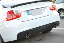 BMW řady 3 E90/E91 2005–2011 Difuzor zadního nárazníku V3 (pro E90 M-Sport, karbon) fotografie 3