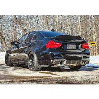 Difuzor zadního nárazníku V1 (pro E90 M-Sport, karbon) BMW řady 3 E90/E91 2005–2011 fotografie 2