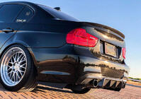 BMW řady 3 E90/E91 2005–2011 Difuzor zadního nárazníku FRP V5 (pro E90 M Sport) fotografie 3