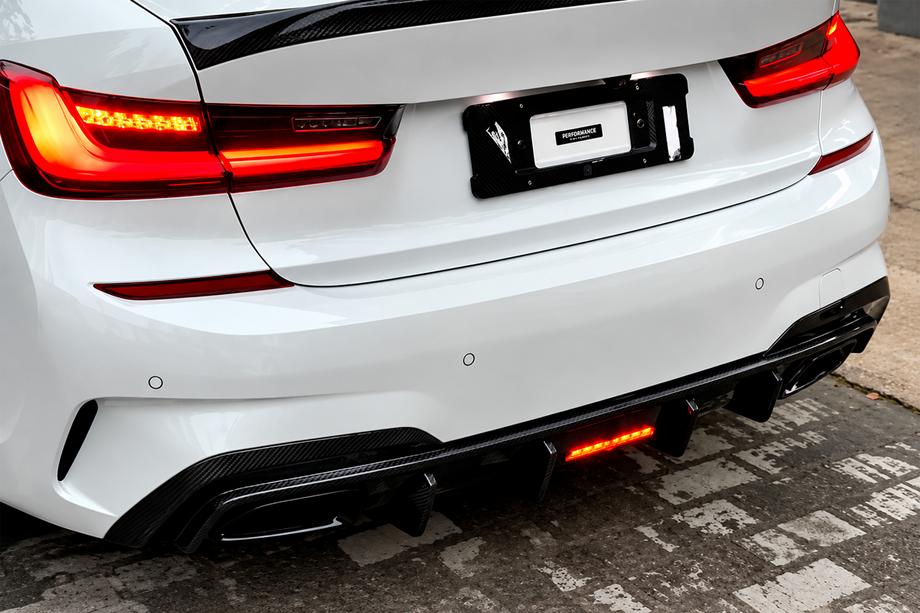 BMW řada 3 G20/G21 2018– Difuzor zadního nárazníku V6 (pro M-Sport 2018-2022, karbon) Fotografie 1