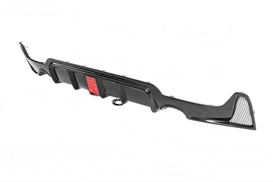 BMW řada 4 F32/F33/F36 2012–2020 Difuzor zadního nárazníku V8 (pro M-Sport, karbon) Fotografie 5