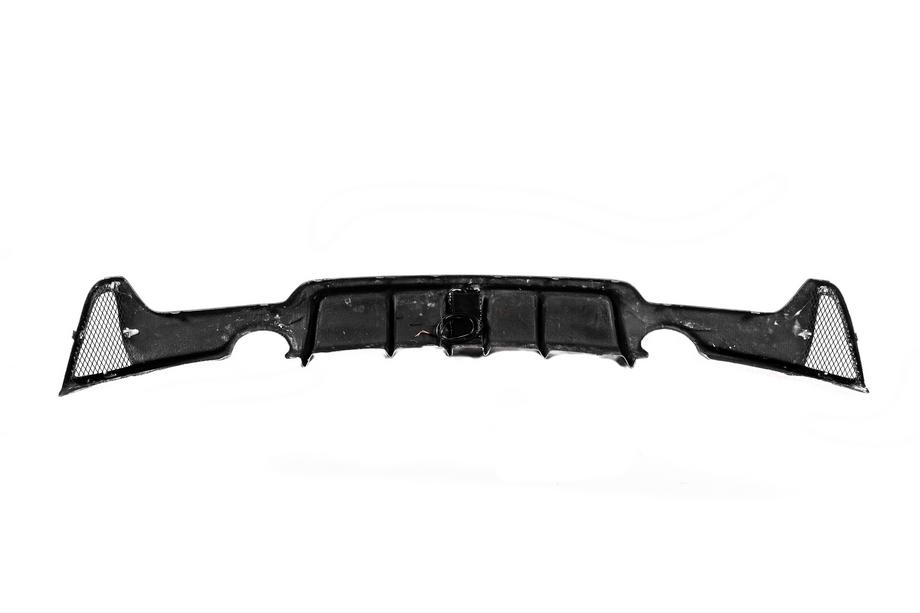 BMW řada 4 F32/F33/F36 2012–2020 Difuzor zadního nárazníku V8 (pro M-Sport, karbon) Fotografie 8