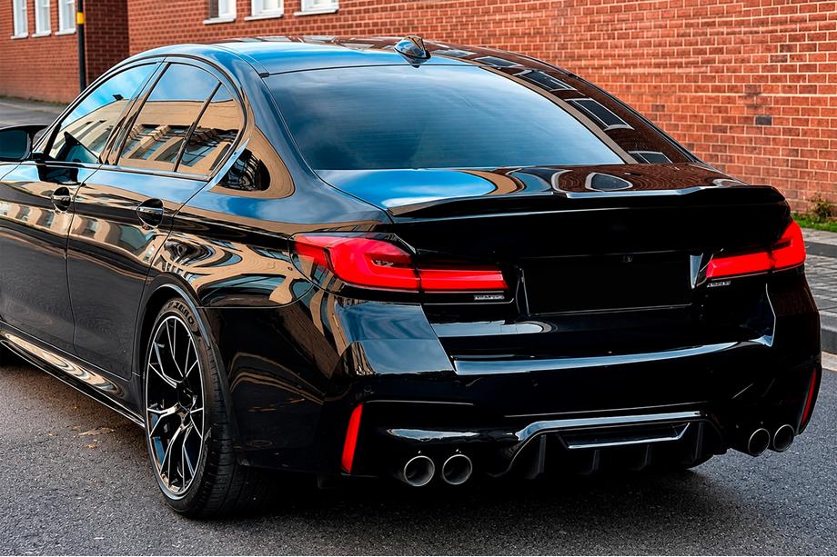 BMW řada 5 G30/G31 2017–2023 Difuzor zadního nárazníku V1 (pro M5 F90, karbon) Image