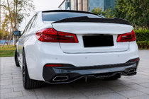 BMW řada 5 G30/G31 2017–2023 Difuzor zadního nárazníku V4 (pro M-Sport/M5 F90, karbon) fotografie 2