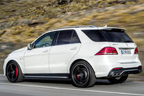 Mercedes GLE/ML třída W166 2011–2018 Kompletní body kit GLE63 AMG (včetně zadního nárazníku) fotografie 4
