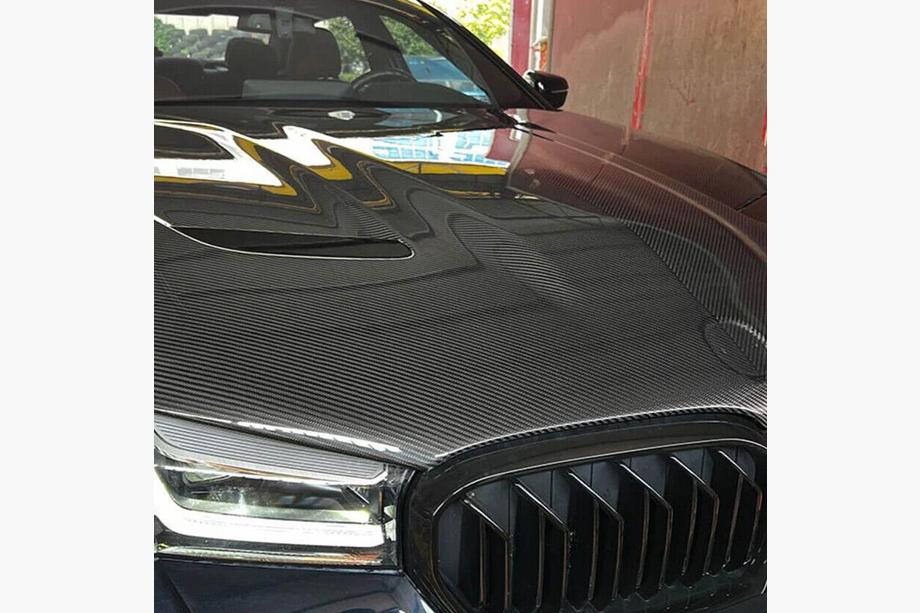 BMW řada 5 G30/G31 2017–2023 Kapota motoru (styl F90, karbon) Image