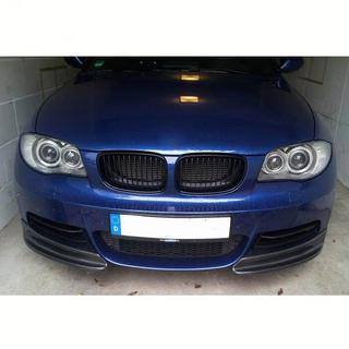 Karbonové flapy na přední nárazník (pro E82/E88 M-Sport) BMW řada 1 E81/E82/E87/E88 2004–2011 fotografie 3