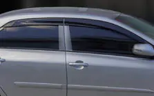 Toyota Corolla 2007–2013 Ofuky oken (4 ks, Sunplex Sport) fotografie 4