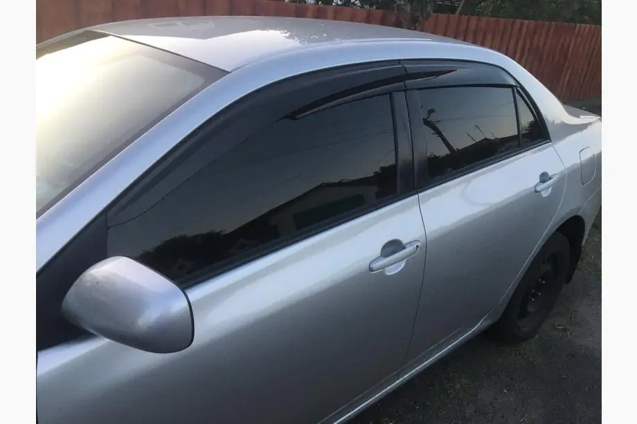 Toyota Corolla 2007–2013 Ofuky oken (4 ks, Sunplex Sport) Image