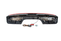 Toyota Land Cruiser 300 2021– Spoiler Long LED fotografie 9