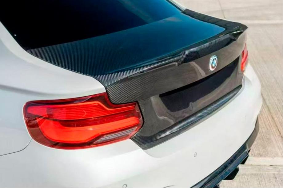 BMW řady 2 F22/F23 2014–2021 Karbonové víko kufru (pro F87) Image