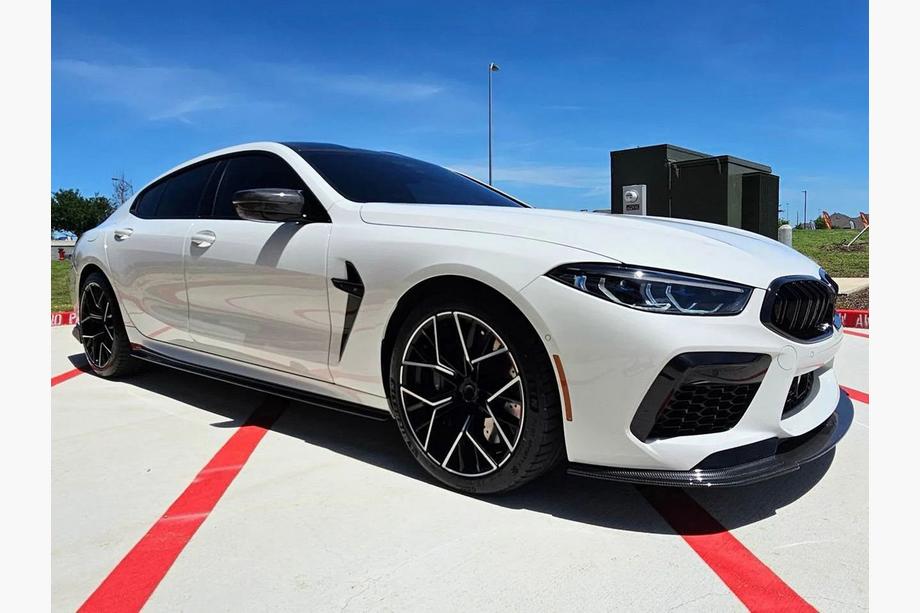 BMW řada 8 G14/G15/G16 2018– Sada bodykitu Carbon FullSet (pro F93) Fotografie 3